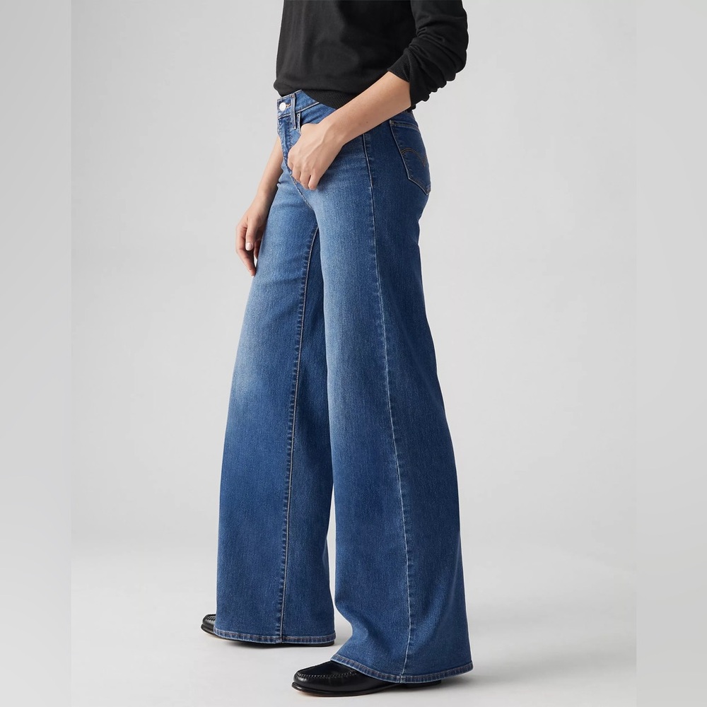 Levi's High-Rise Wide Leg Dark Blue Jeans